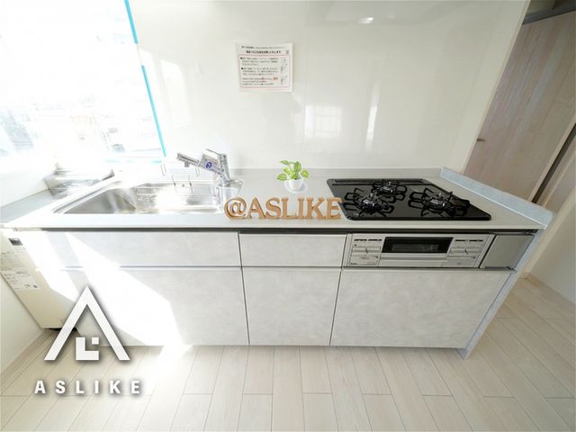 ��t�����ˎs�������悵�P�u1���ڂ̒��Ã}���V�����̃L�b�`��