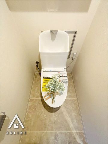 ��t�����ˎs�V����3���ڂ̒��Ã}���V�����̃g�C��