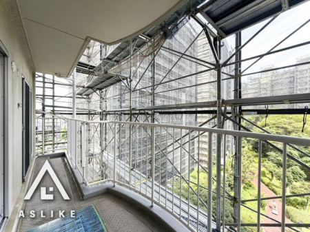 ��t�����ˎs�V����3���ڂ̒��Ã}���V�����̃o���R�j�[