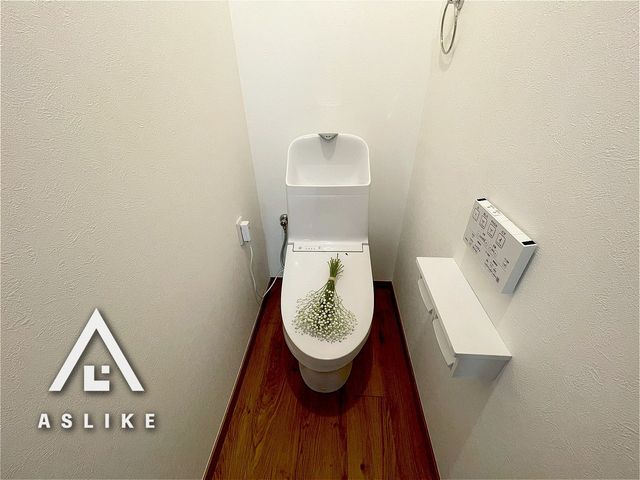��t�����R�s�O�֖�R1���ڂ̒��È�ˌ��Ẵg�C��